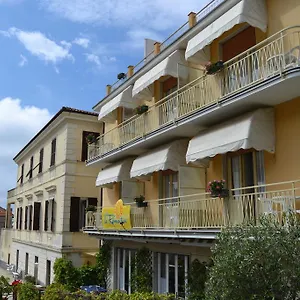 Eva La Romantica 2*, Moneglia Italia